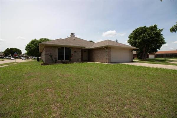 1306 Allante Court, Euless, TX 76040