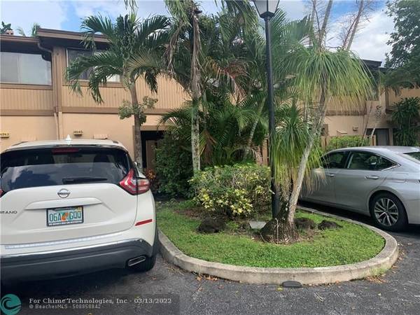 4945 NW 82nd Ave  #204,  Lauderhill,  FL 33351