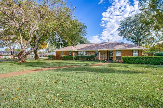 570 Medina Drive, Highland Village, TX 75077