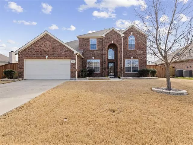 1121 Victory Bells Drive, Fort Worth, TX 76052