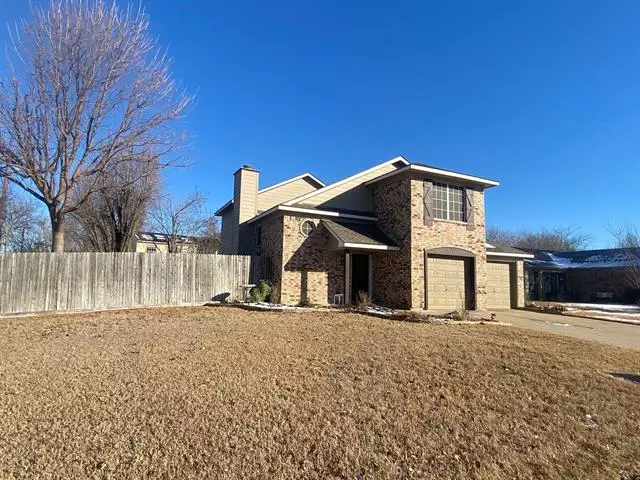 3701 Bigleaf Lane, Fort Worth, TX 76137