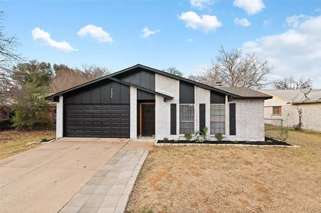 7525 Kingsmill Terrace, Fort Worth, TX 76112