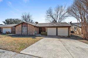 6452 Ridglea Drive, Watauga, TX 76148