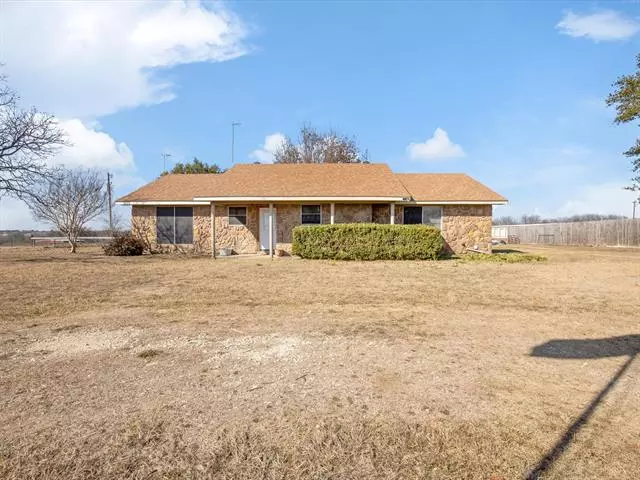 Cleburne, TX 76033,1008 Highland Road