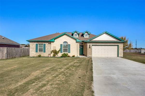 702 Sharon Lane, Whitewright, TX 75491