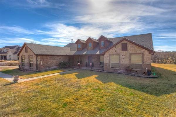 196 Sandpiper Drive, Weatherford, TX 76088