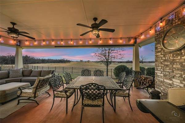 2 Meridian Lane, Gordonville, TX 76245