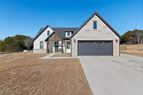 1002 Mojave Trail, Granbury, TX 76048