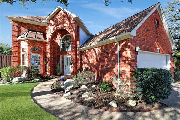 3840 Azure Lane, Addison, TX 75001