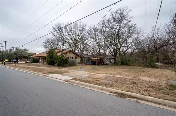 Denison, TX 75020,1115 S Rusk Street