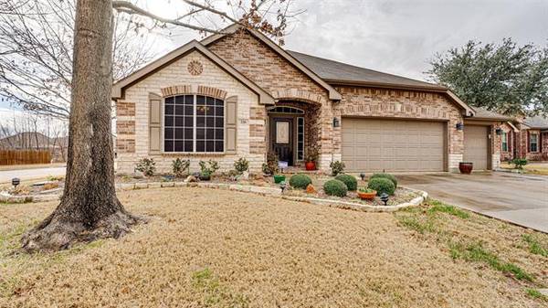 226 Ashlawn Drive, Midlothian, TX 76065