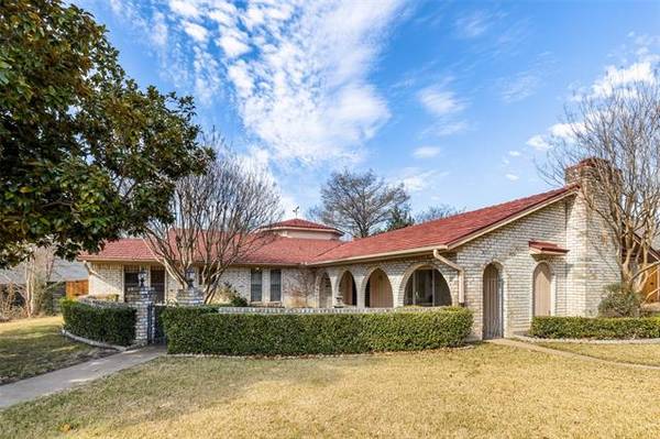 9447 Whitehurst Drive, Dallas, TX 75243