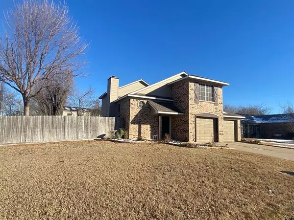 3701 Bigleaf Lane, Fort Worth, TX 76137