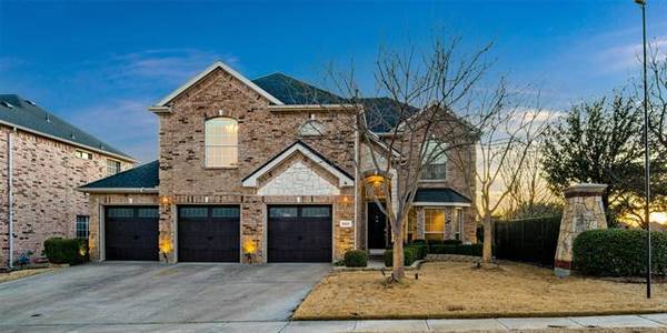 8617 Russell Drive, Rowlett, TX 75089