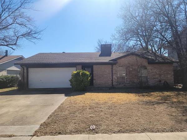 844 Bowling Green Drive, Lewisville, TX 75067