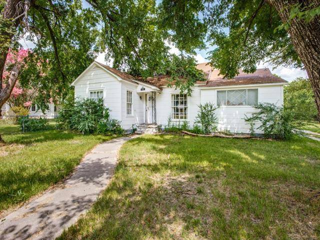 1316 Cedar Street, Bonham, TX 75418