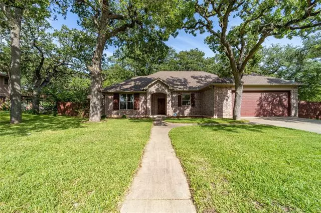 1007 N Liveoak Street, Hamilton, TX 76531