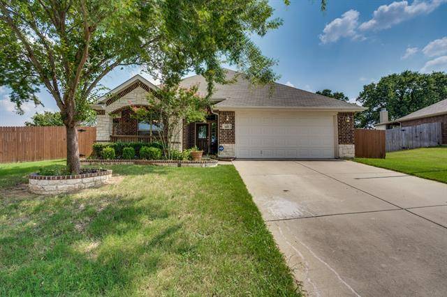 416 Hidden Lake Court, Burleson, TX 76028