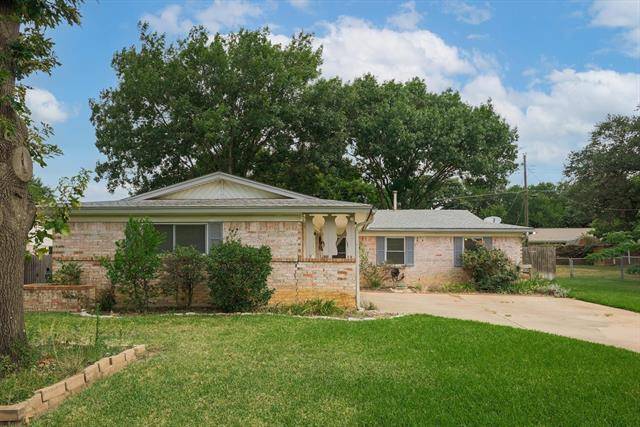 2013 Charleston Drive, Bedford, TX 76022