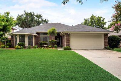 339 Baldwin Street, Grand Prairie, TX 75052