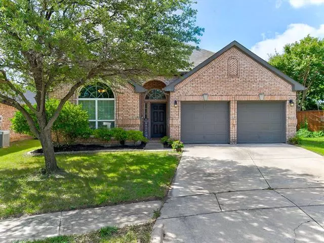 4704 Grainger Trail, Fort Worth, TX 76137