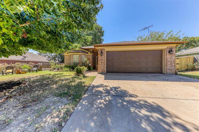 313 Sweetwater Drive, Weatherford, TX 76086