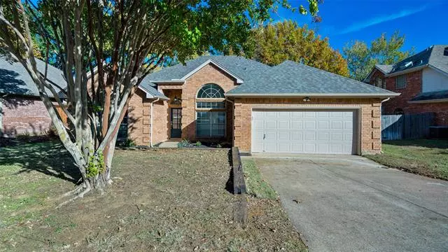 610 Dove Creek Circle, Grapevine, TX 76051