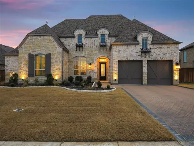 1144 Lake Hills Trail, Roanoke, TX 76262