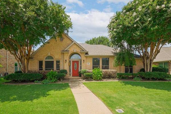 213 Longmeadow Drive, Coppell, TX 75019