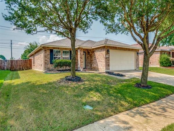 802 Harris Ridge Drive, Arlington, TX 76002