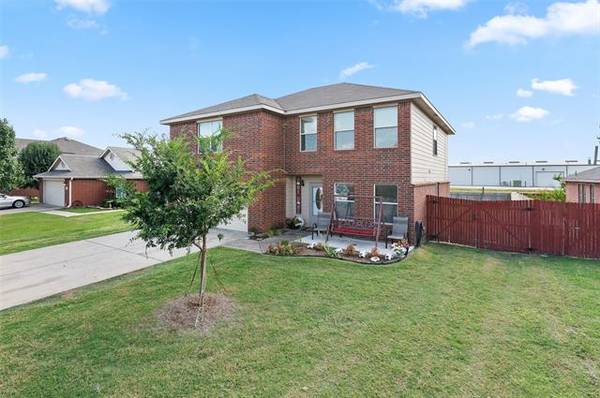 204 Oaklawn Drive, Ponder, TX 76259