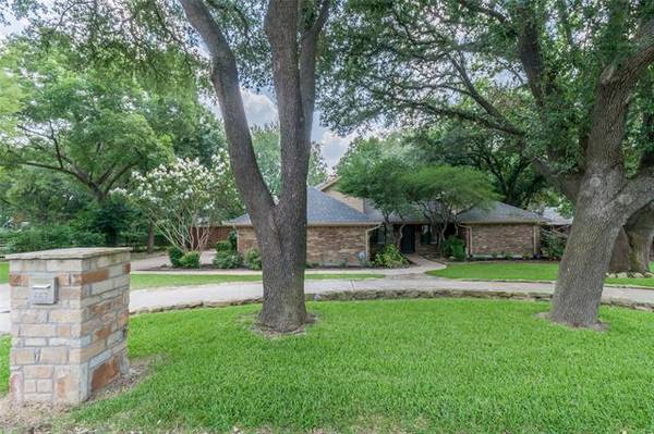 557 Leavalley Lane, Coppell, TX 75019