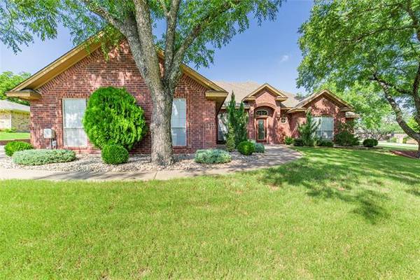 8800 Rosedown Court, Granbury, TX 76049