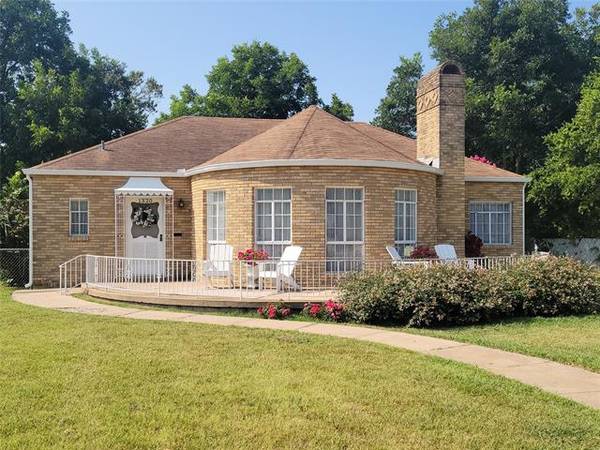 1320 Fourth Street, Graham, TX 76450