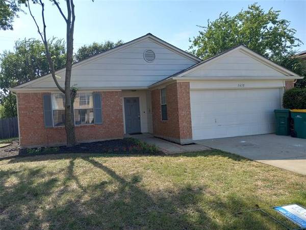 1617 Columbia Drive, Glenn Heights, TX 75154