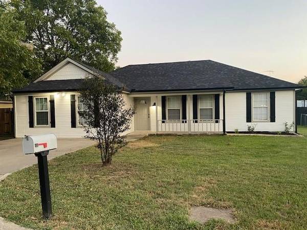 2210 Greenville Street, Caddo Mills, TX 75135