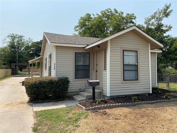 3904 Mercury Street, Haltom City, TX 76111