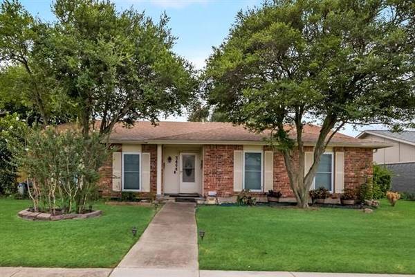 3464 Livingston Lane, Carrollton, TX 75007