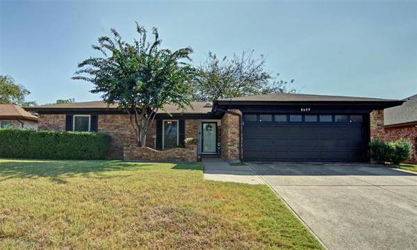 8609 Silver Creek Road,  White Settlement,  TX 76108