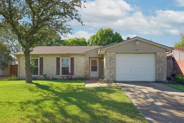 5528 Gates Drive, The Colony, TX 75056