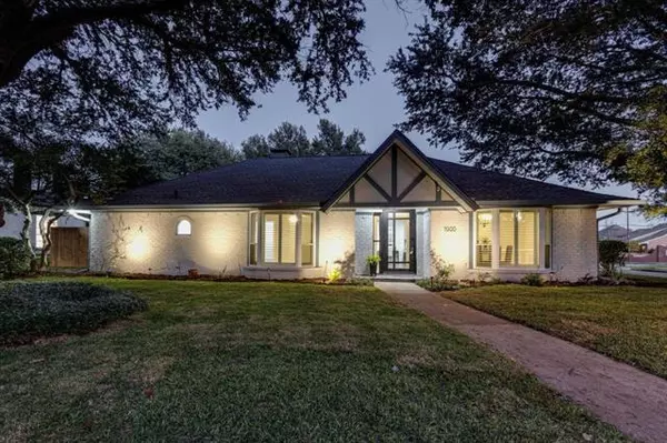 1000 Hampshire Lane, Carrollton, TX 75007