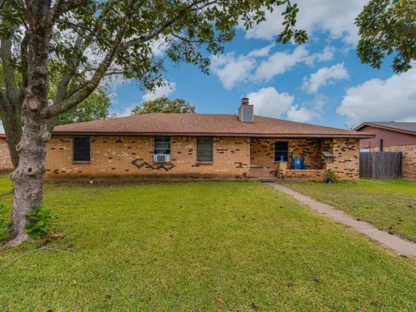 Cleburne, TX 76033,1605 Spring Branch Drive