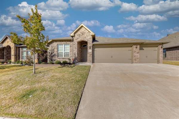 2552 Weatherford Heights Drive, Weatherford, TX 76087