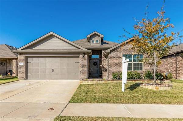 825 Walls Boulevard, Crowley, TX 76036