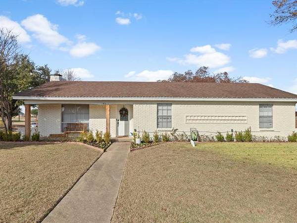 429 Ripplewood Drive, Desoto, TX 75115