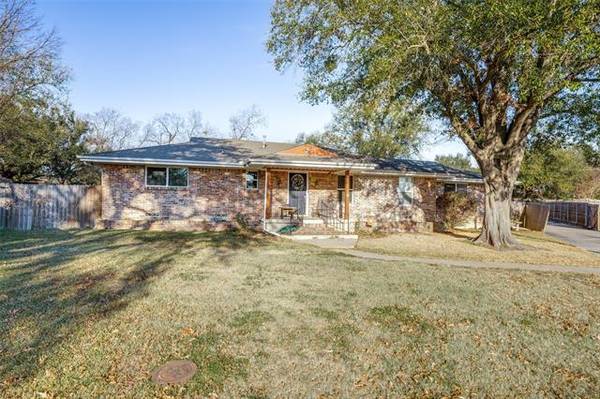 5304 Kayway Drive, Greenville, TX 75402