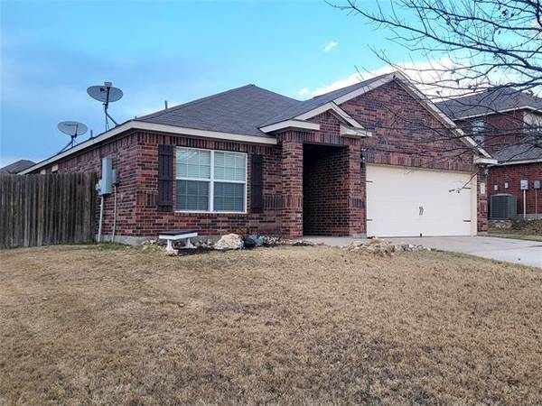 106 Outfitters Court, Newark, TX 76071