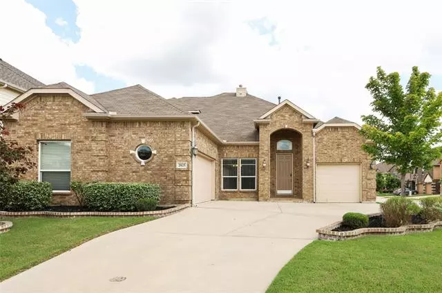 2825 Stable Door Lane, Fort Worth, TX 76244