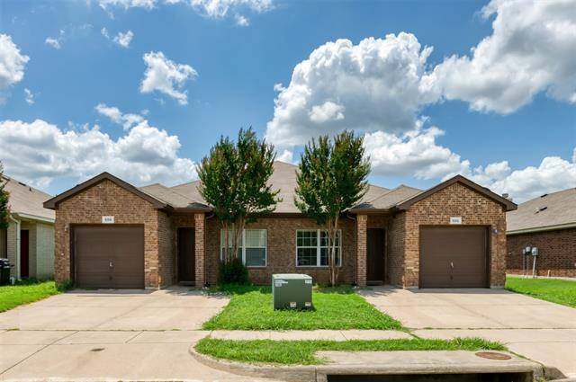 806 Bur Oak Drive, Burleson, TX 76028