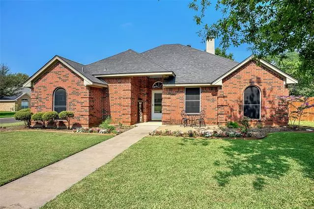 217 D Lynne Street, Aubrey, TX 76227